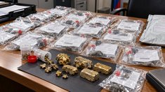 В Красноярске у ювелиров изъяли 2,8 кг золота: экспертиза выявила его природное происхождение
