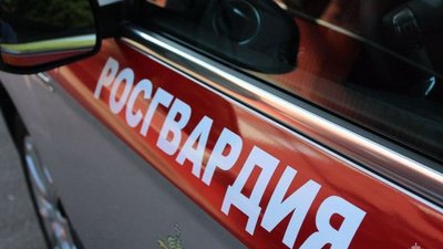 Мужчина украл из ломбарда серебряные ювелирные украшения