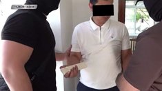 В Узбекистане начальник отдела налогового управления задержан при получении взятки ювелирными изделиями