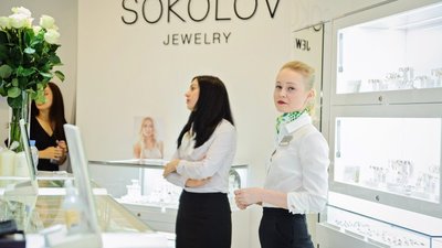 В Санкт-Петербурге бриллианты, в Омске фианит – какие помолвочные кольца покупают россияне