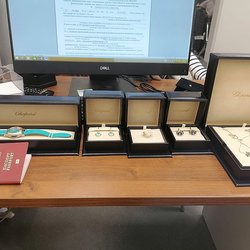 Шереметьевские таможенники обнаружили у пассажирки из Испании незадекларированные ювелирные изделия на 2,5 млн рублей