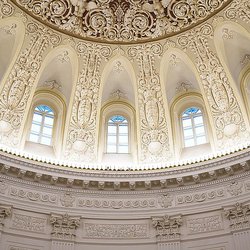 Выставка «Россия — любовь моя!»: Московские ювелиры в Петровском путевом дворце