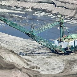 Калининградский комбинат Ростеха добыл рекордный объем янтаря за месяц