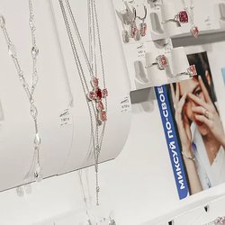 Тренд на Self-Service: Чему малому ювелирному ритейлу стоит поучиться у нового формата SOKOLOV?