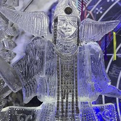 Ювелирный дом «Киэргэ» открыл новую экспозицию в ледовой пещере в Якутии