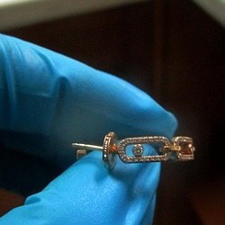 Бриллиантовый рейд: Псковские таможенники пополнили казну украшениями за 1,5 миллиона!