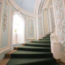 Выставка «Россия — любовь моя!»: Московские ювелиры в Петровском путевом дворце