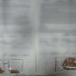 Специалист ломбарда в Астрахани выдавала бижутерию за драгоценности и похитила более 5 млн рублей