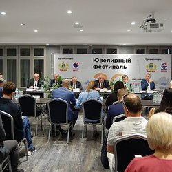 Ювелирный фестиваль "Золотое кольцо России": Что ждем от деловых мероприятий в Костроме?