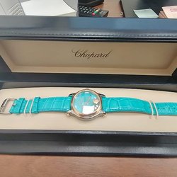 Шереметьевские таможенники обнаружили у пассажирки из Испании незадекларированные ювелирные изделия на 2,5 млн рублей