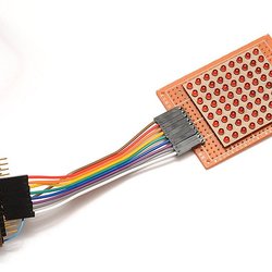 Энтузиаст создал ювелирное изделие в виде цифровой подвески с имитацией жидкости