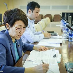 На совещании Государственного Собрания Республики Саха (Якутия) обсудили вопросы налоговой политики для ювелирной отрасли