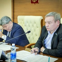 На совещании Государственного Собрания Республики Саха (Якутия) обсудили вопросы налоговой политики для ювелирной отрасли