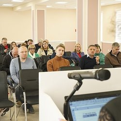 Почти 80% янтарных лотов выкупил малый бизнес на открытом аукционе Калининградского комбината Ростеха