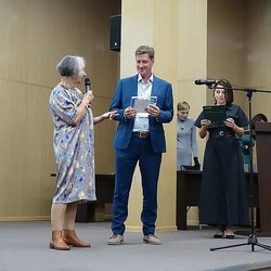 В Москве наградили победителей конкурса ювелиров "Лучшие украшения России 2020"