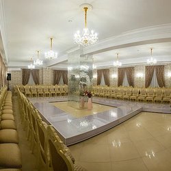 В Калининградской области открылся первый в мире Дом янтарной моды