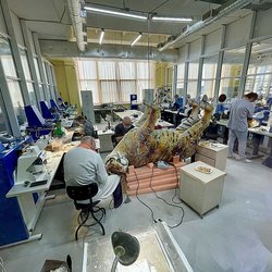 Ростех раскрыл детали работы над янтарным тигром для ВЭФ-2022