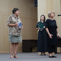 В Москве наградили победителей конкурса ювелиров "Лучшие украшения России 2020"