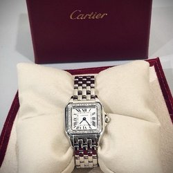 Контрабандный ввоз из ОАЭ ювелирных изделий Cartier и Graff на 7,4 млн рублей пресекли домодедовские таможенники