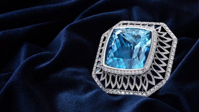 Реплика Фаберже от CHAMOVSKIKH: наследие Романовых оживает в новой броши