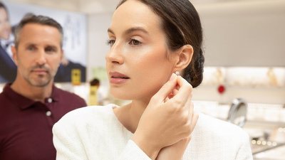 Две трети россиянок дарят себе подарки и считают это важным