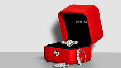 ТОП-5 дорогих покупок на Новый год в приложении SUNLIGHT