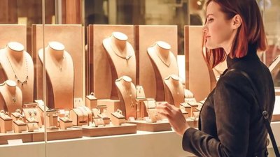 В Москве открылся первый бутик ювелирных украшений Imperial Jewellery House от «Русских самоцветов»