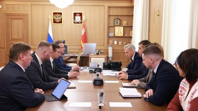 Глава АЛРОСА обсудил ход создания гранильного кластера с руководством Минфина РФ и Смоленской области