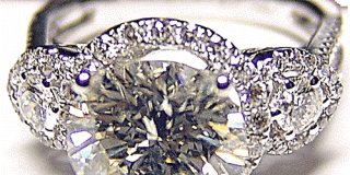 Росстат: производство украшений с бриллиантами растет