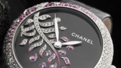 На 26-м Биеннале антикваров в Париже Дом Сhanel представил новые часы Mademoiselle Privé
