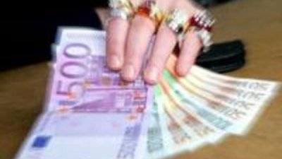 Богатых россиян могут обложить налогом на роскошь