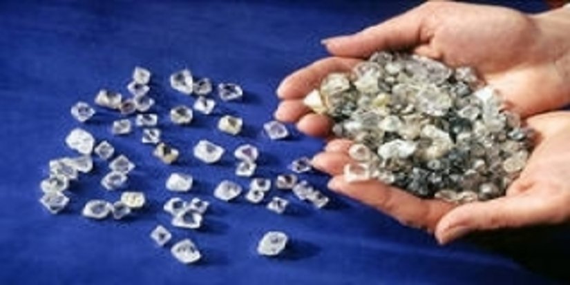 Правительство нарушит монополию Якутии на экспорт алмазов
