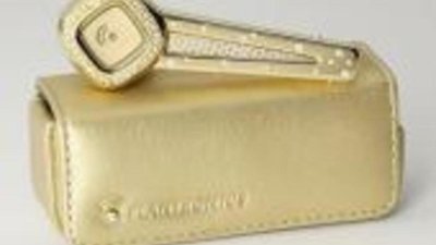 Plantronics представила элитную Bluetooth-гарнитуру