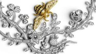 Конкурс на лучший проект броши для королевы