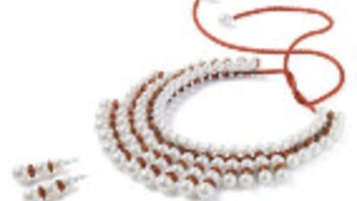 Казахская диаспора в Китае развивает традиции ювелирного дела своего народа