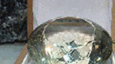 На Урале найден редкий цитрин – вес после огранки составил 11 тысяч карат