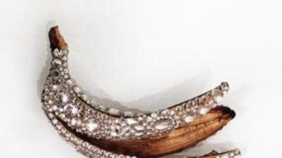 Фрукты в кожуре из бриллиантов