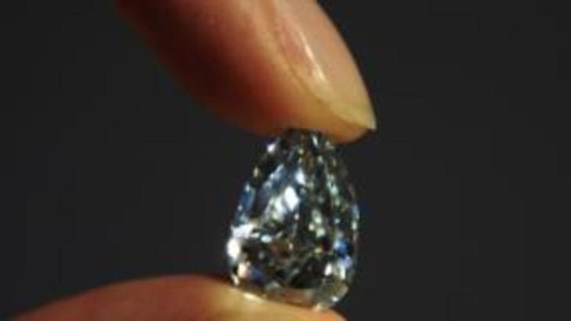 Голубой бриллиант в 6,01 карата ушел с молотка Sotheby's за 10 млн. дол.