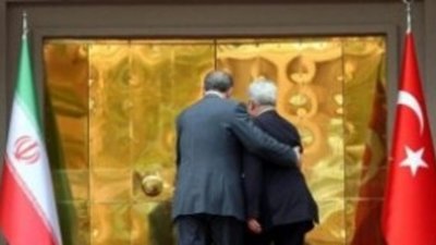 Турция возобновляет торговлю золотом с Ираном