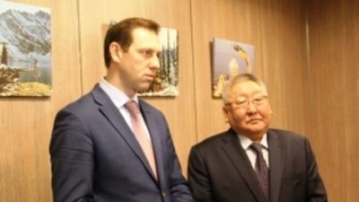 Генеральный директор Росгеологии Роман Панов обсудил с Главой Якутии перспективы развития геологоразведки в регионе