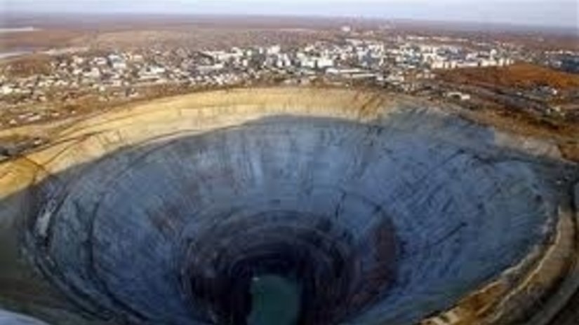 «АЛРОСА» будет развивать рудники