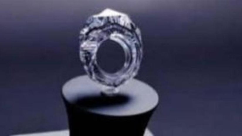 Кольцо из цельного бриллианта от Shawish