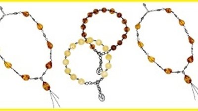 Юдашкин показал москвичам янтарную коллекцию