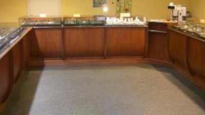 Ограбление ювелирного магазина на 2 млн. рублей