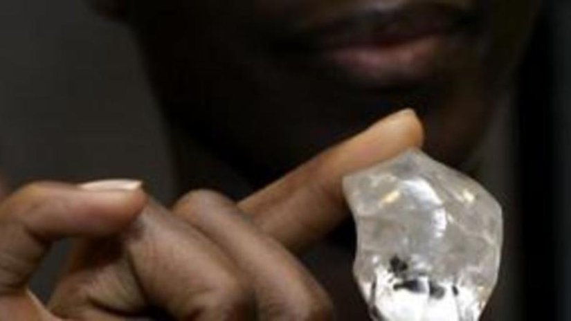 Премьер-министр Зимбабве обеспокоен интенсивностью алмазодобычи в Маранге