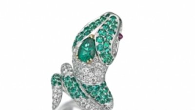 И снова змея