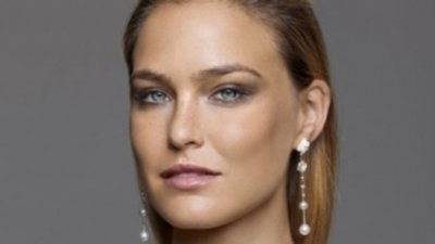 Звезда Бар Рафаэли примерила драгоценности Piaget