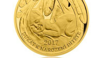 Чешский монетный двор выпустил подарочный набор монет «Рождение ребёнка»