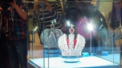 Корона Российской империи взошла на престол