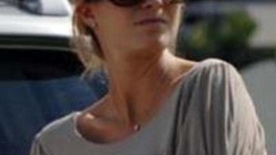 Афина Онассис продает драгоценности своей матери